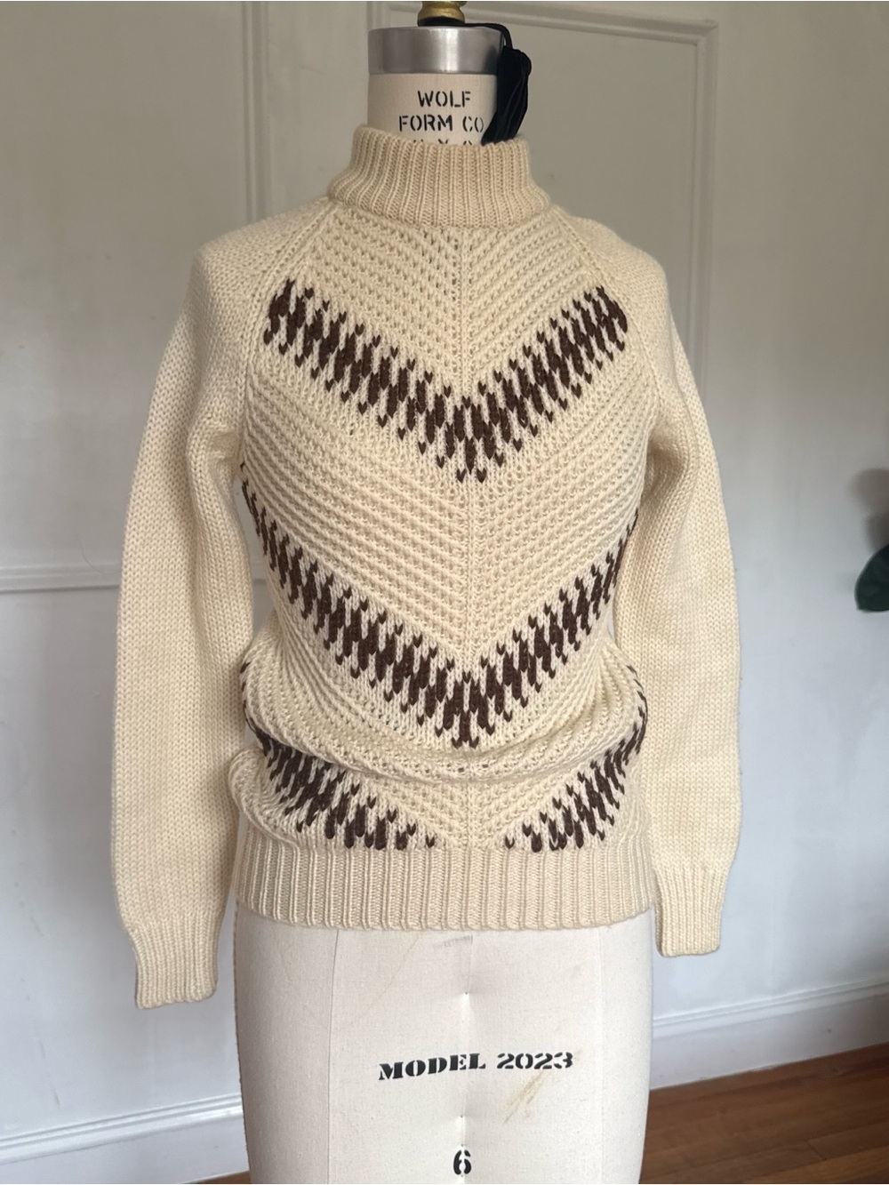 American Vintage Cream Sweater with Brown Chevron Detail